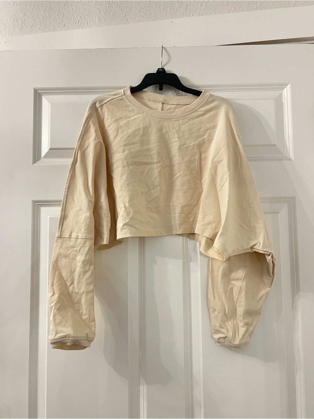 NWOT Cropped Long Sleeve T-Shirt